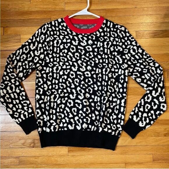 Leopard Print Sweater Size XS Black White Red Animal Print Long Sleeve NWT - Picture 1 of 3